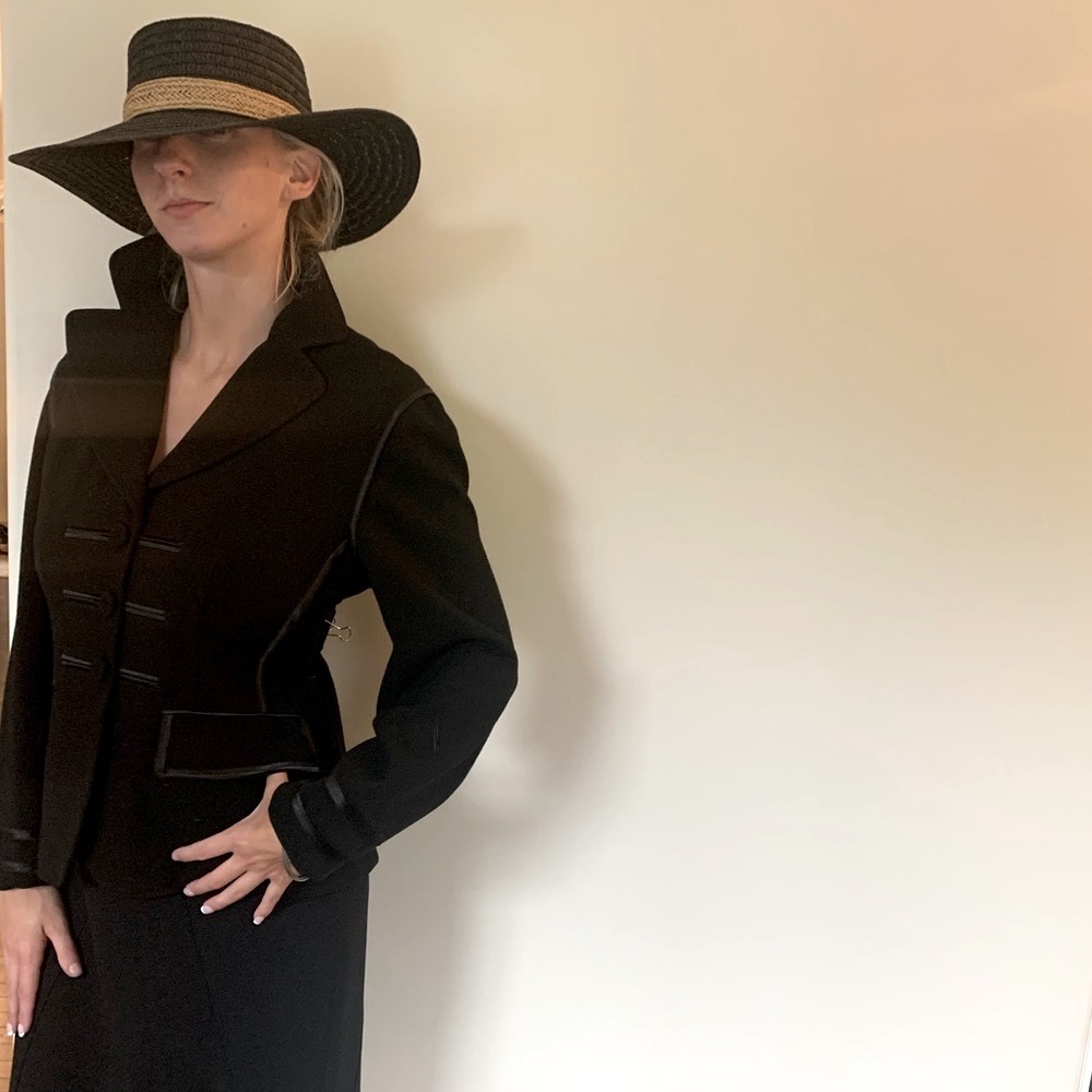 Classic Carreire Sandra Angelozzi Suit